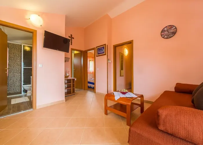 Nyaraló Ana Labin